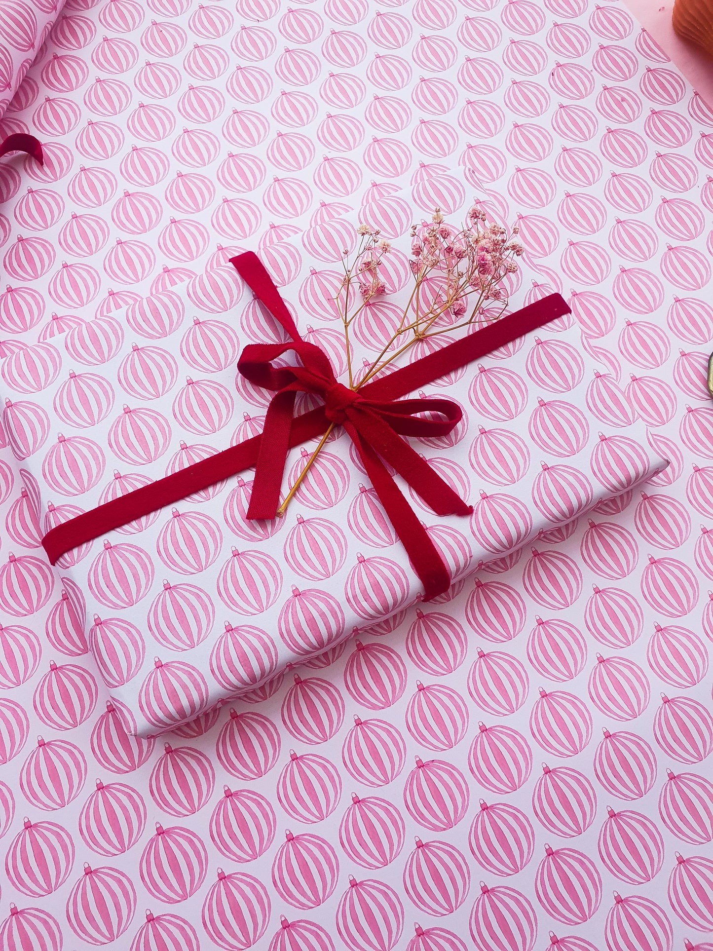 Bauble Gift Wrap